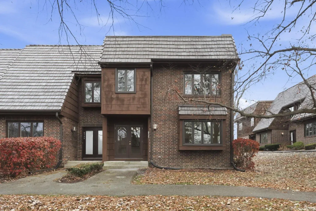 6735 Quail Ridge Lane, Fort Wayne