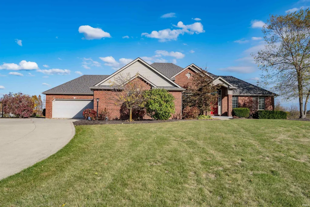 10263 N 300 E, Roanoke