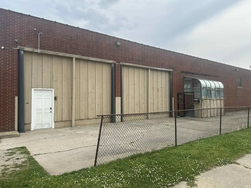 1200 W 6th Street, Mishawaka