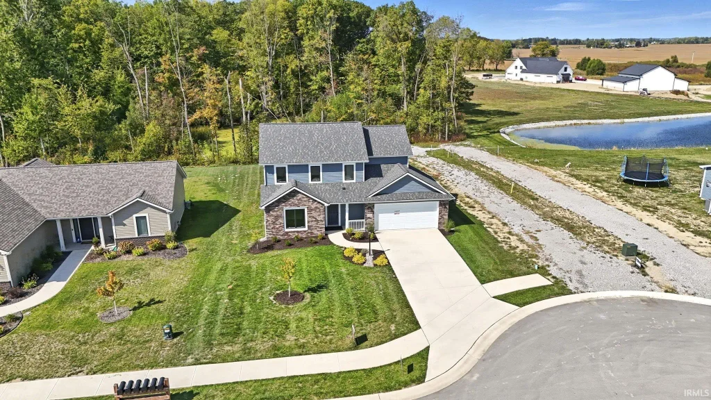 1155 Lagonda Trail, Fort Wayne