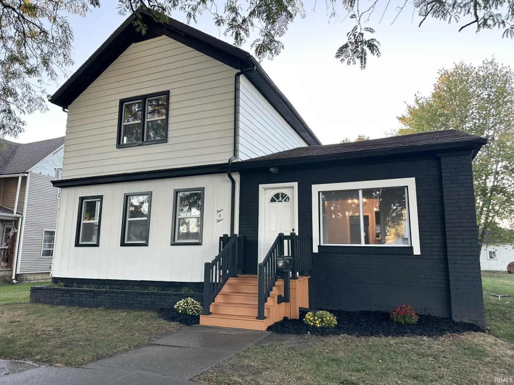 404 S Peters Street, Garrett