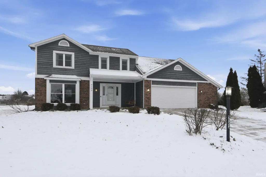 9102 Almond Tree Court, Fort Wayne