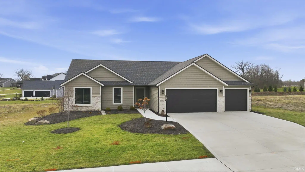 17883 Carne Cove, Leo