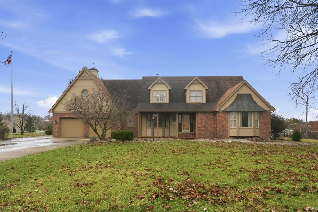 12127 Mahogany Drive, Fort Wayne