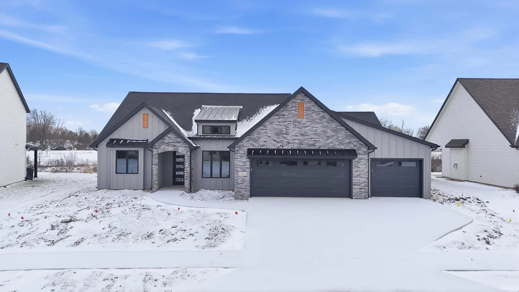 650 Grantham Passage, Fort Wayne