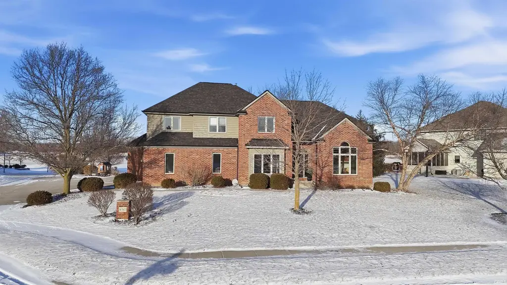8517 Greyhawk Drive, Fort Wayne