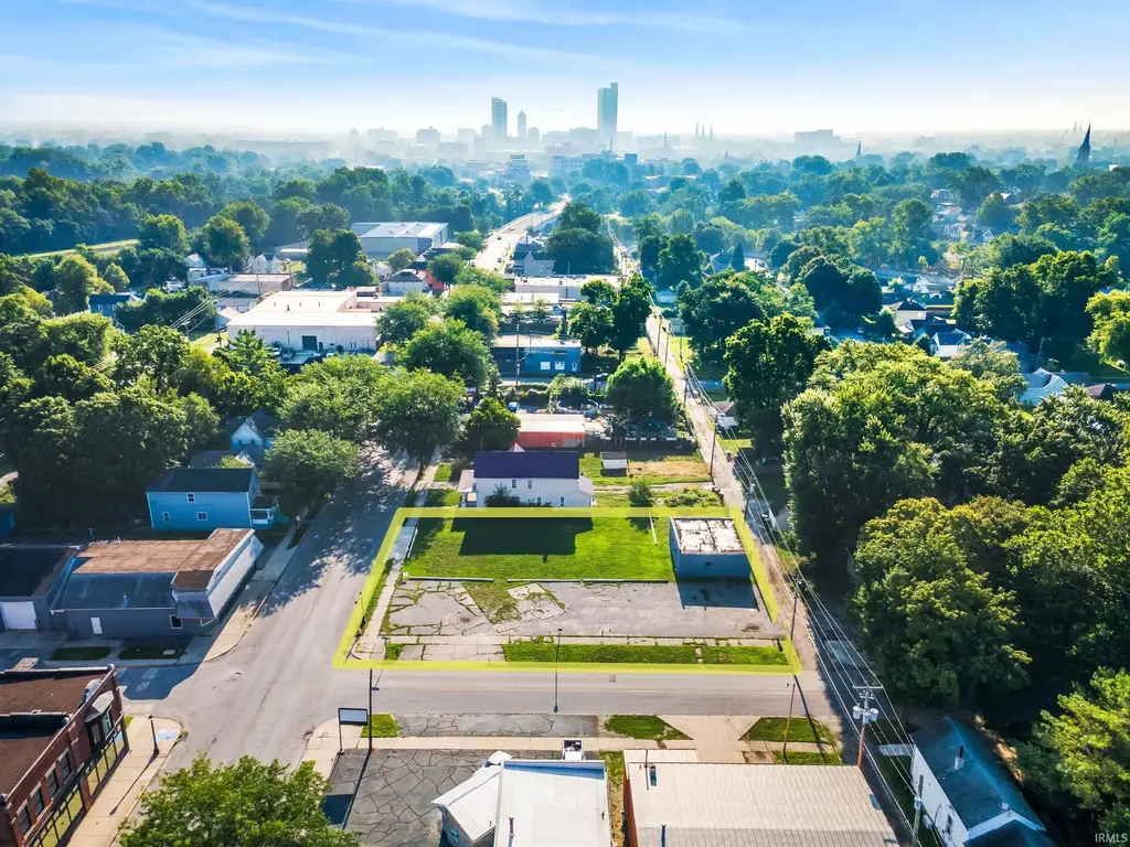 1327 W Main Street 20/21, Fort Wayne