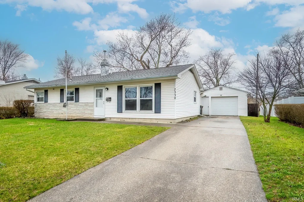 7530 Knightswood Drive, Fort Wayne
