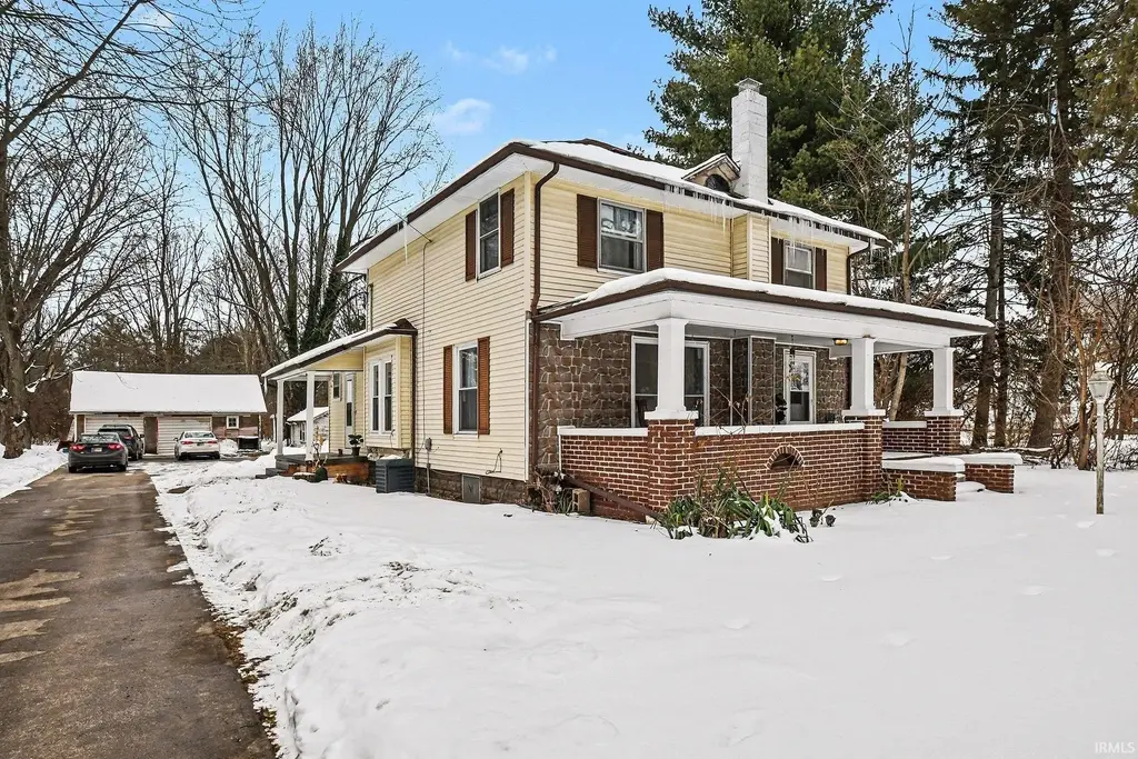 2731 Pleasant Plain Avenue, Elkhart