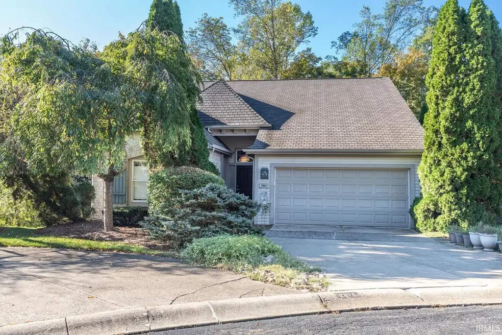 2814 S St Remy Circle, Bloomington