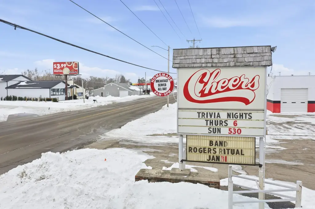 3823 N Broadway Avenue, Muncie