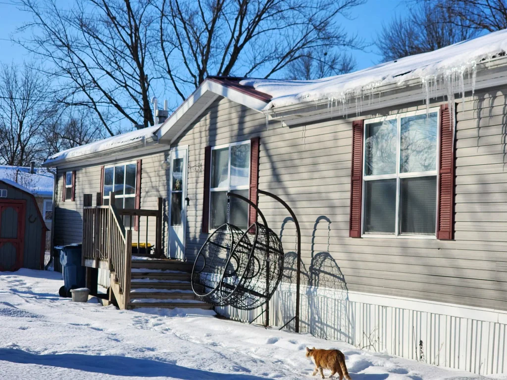 705 Zuercher Lane, Ossian