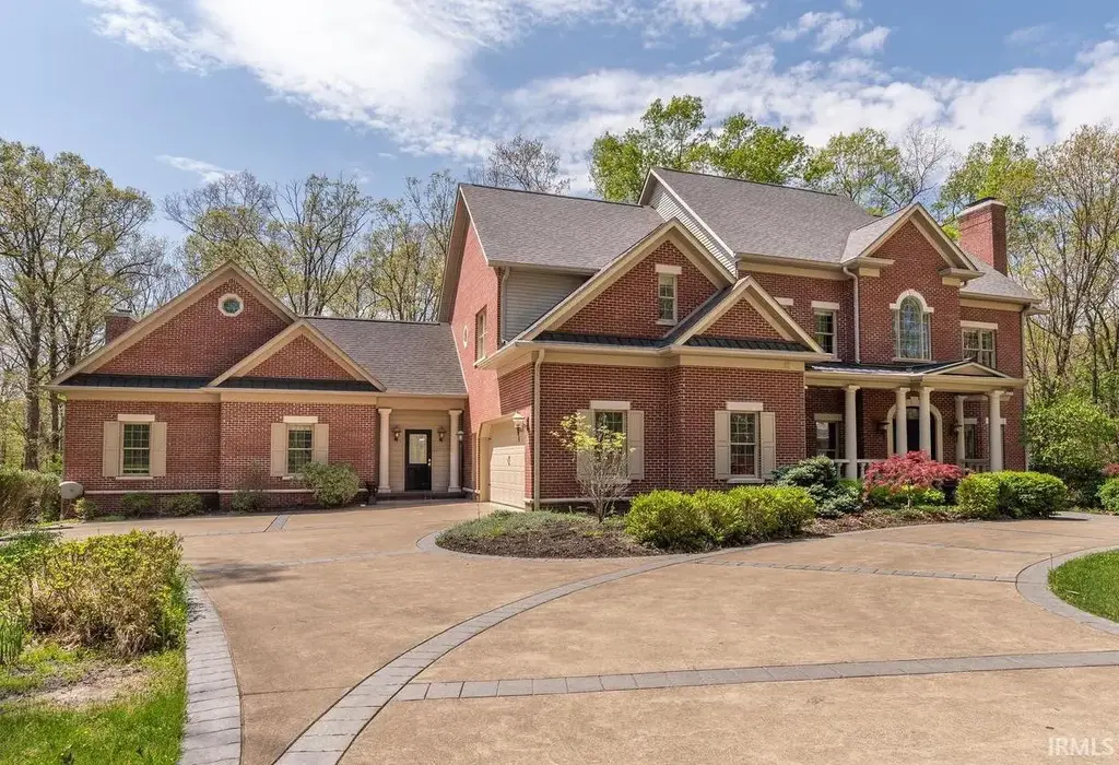 4400 S Inverness Crest, Bloomington
