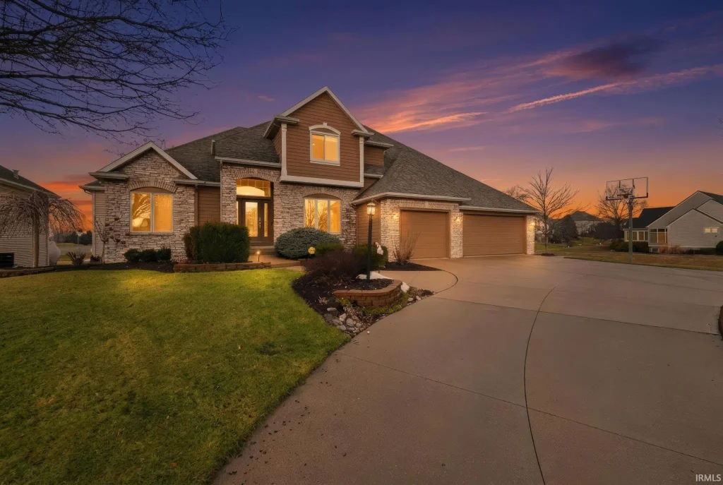 12733 Sutters Parkway, Fort Wayne