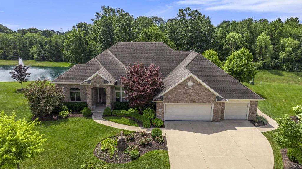 1618 Autumn Run, Fort Wayne