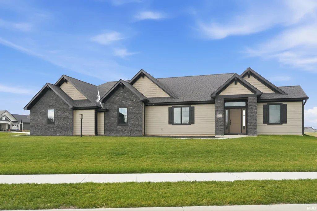 2088 Seward Lake Pass, Fort Wayne