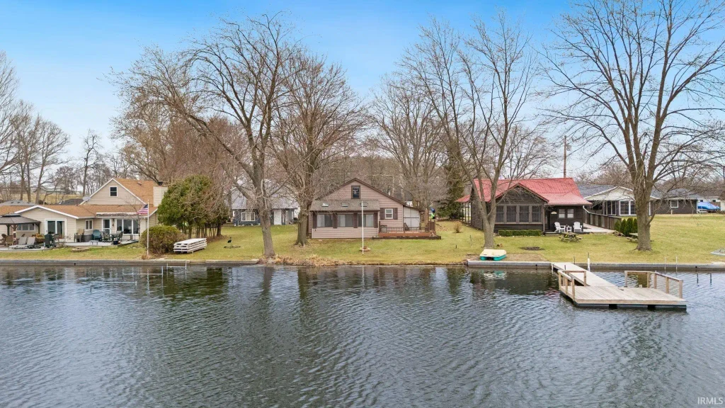 99 Ems B42 Lane, Leesburg