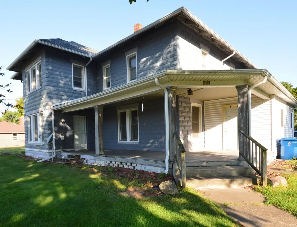 800 Illinois Street, Walkerton