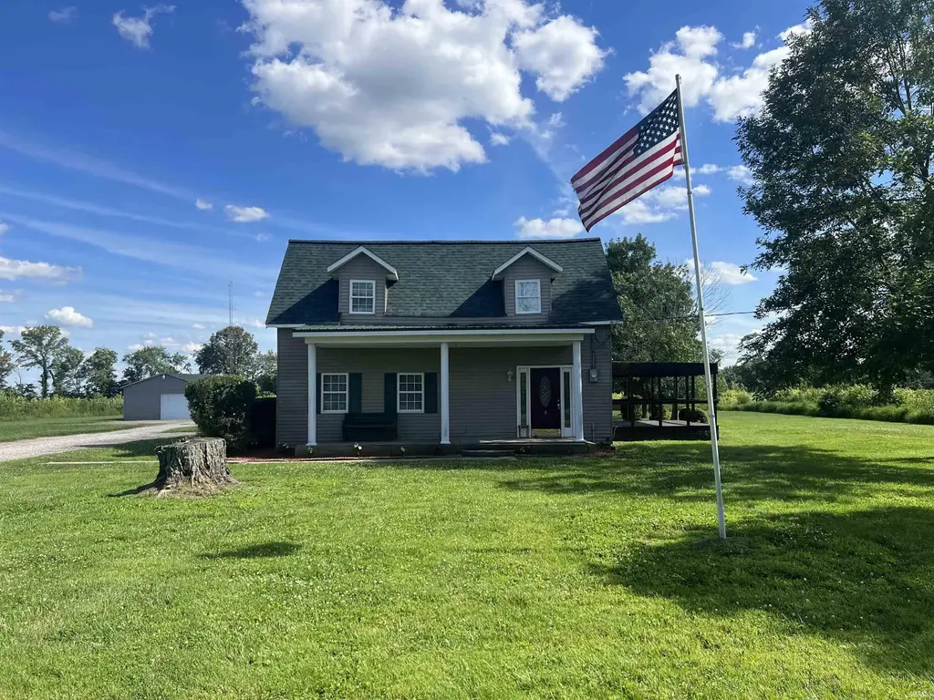 10623 W 300 S, Lyons