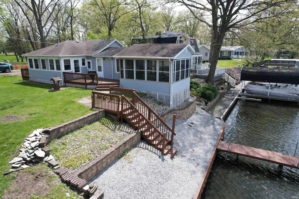 5053 E Robin Court, Monticello