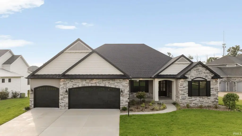 18470 Forest Glade Drive, South Bend