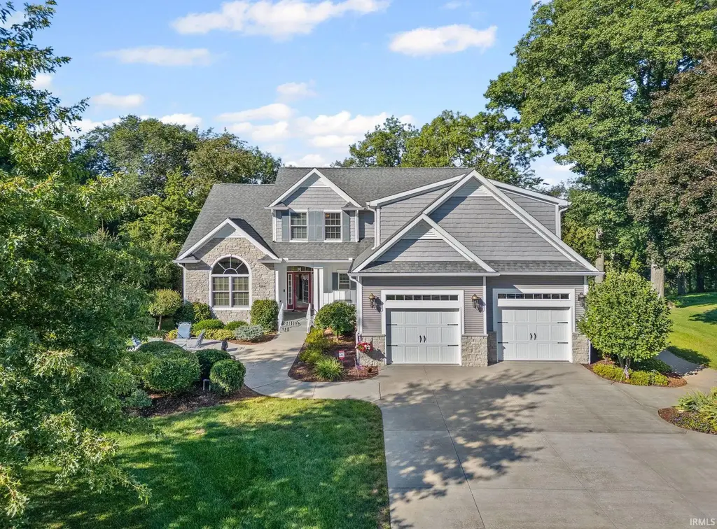 864 Commodores Circle, Lafayette