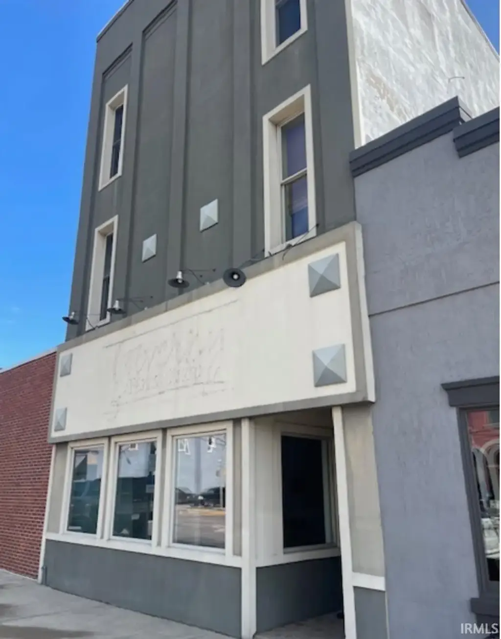 207 S Buffalo Street, Warsaw