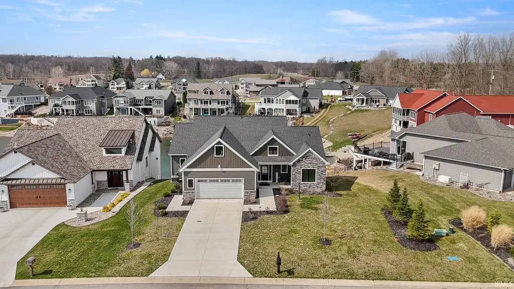 40 Lane 283 Hamilton Lake, Hamilton