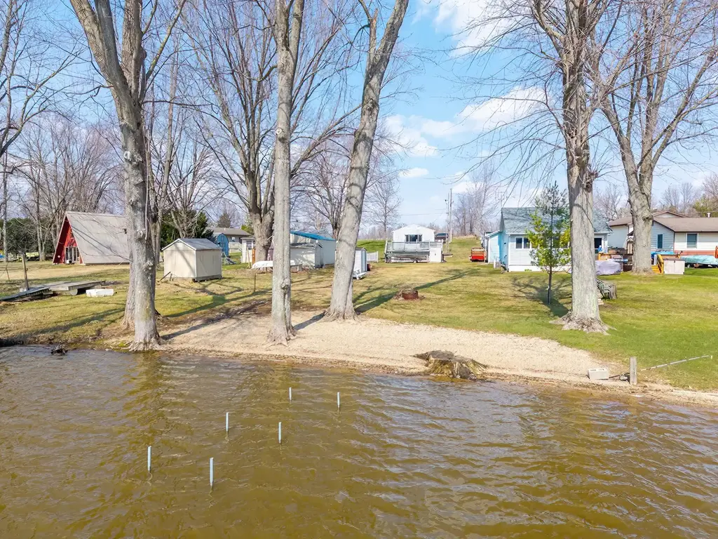 2975 S Scotty Drive, Pleasant Lake