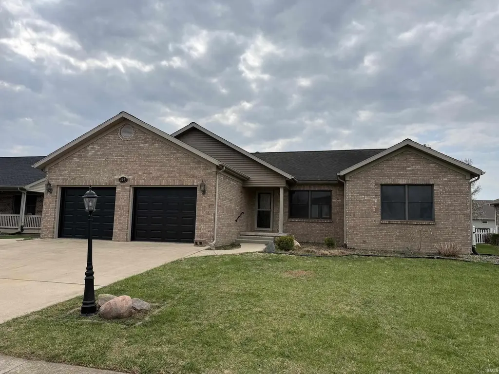 207 Sandalwood Drive, Monticello