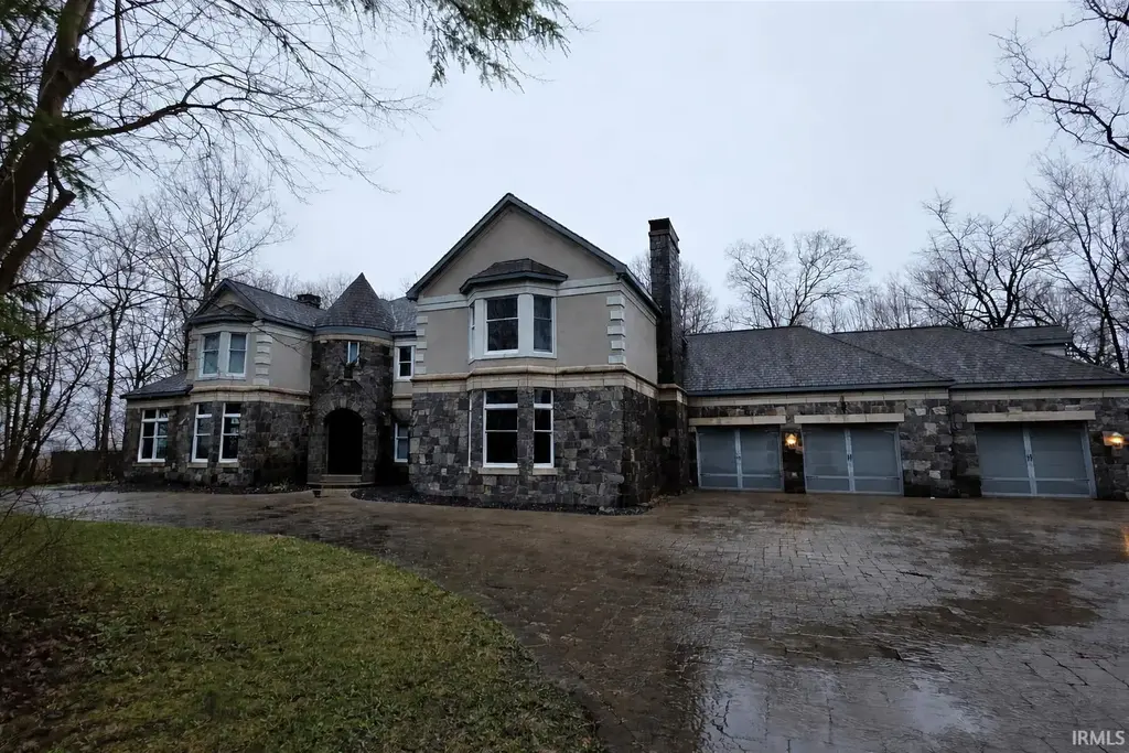 178 W 100 S Road, Rochester