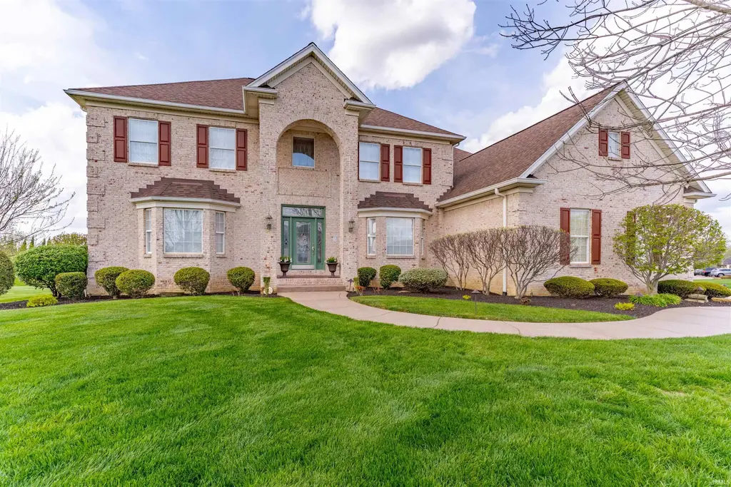 5622 Victoria Bluffs Drive, Newburgh