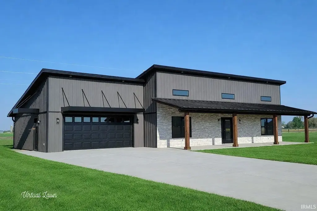 313 Country Court, Loogootee