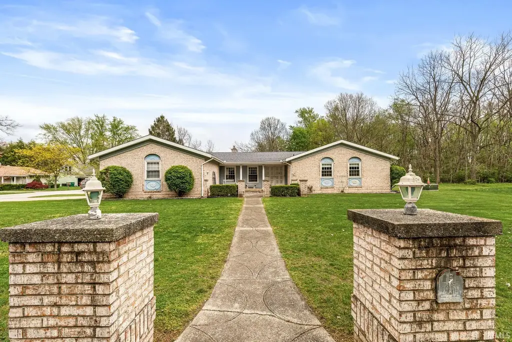 404 Terry Lane, Mishawaka