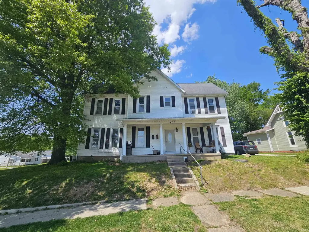 900 E Cherry Street, Petersburg