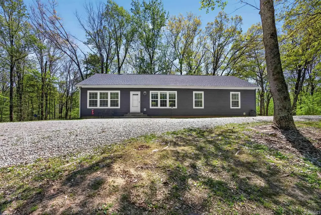 9451 S Chapel Hill Road, Heltonville