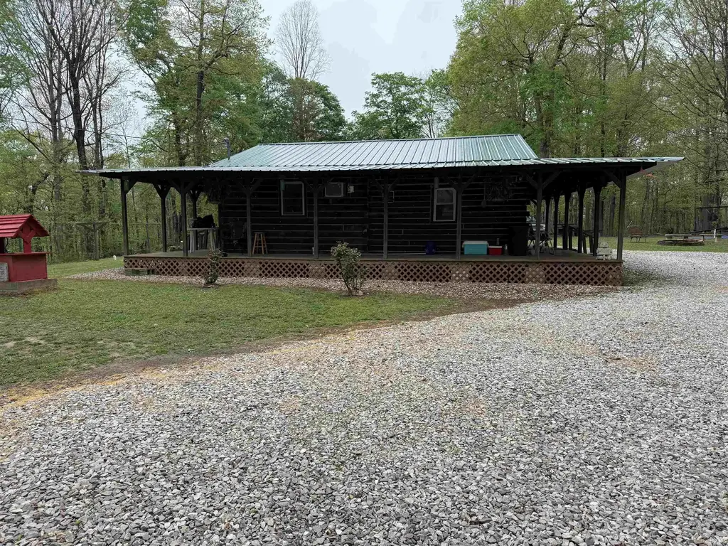 957 S Co Rd 200 E, Paoli