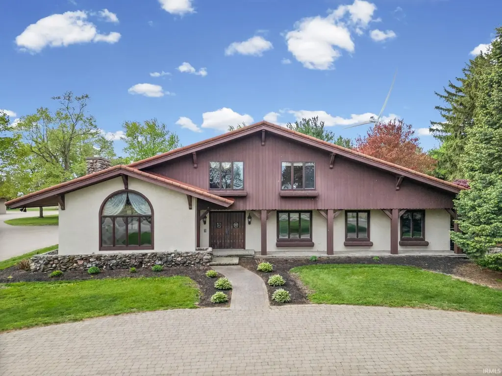8652 E 900 N Road, Remington