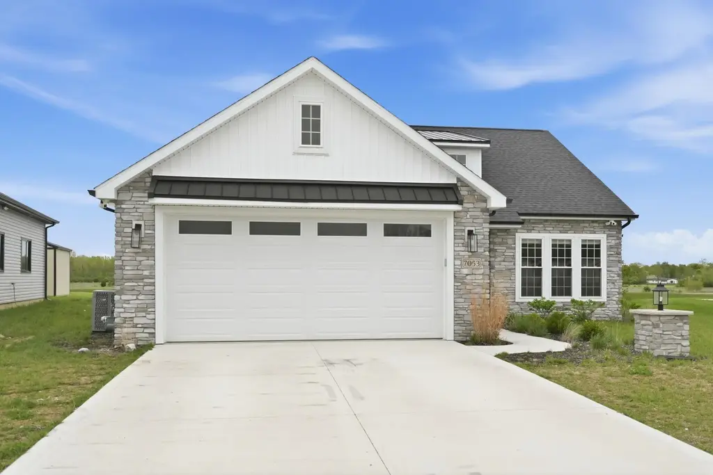 7053 Starks Boulevard, Fort Wayne