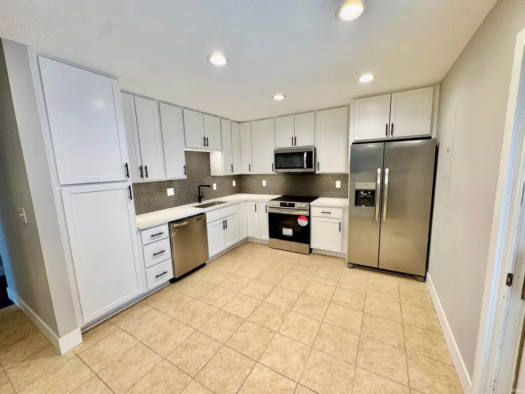 2602 E Covenanter Drive, Bloomington