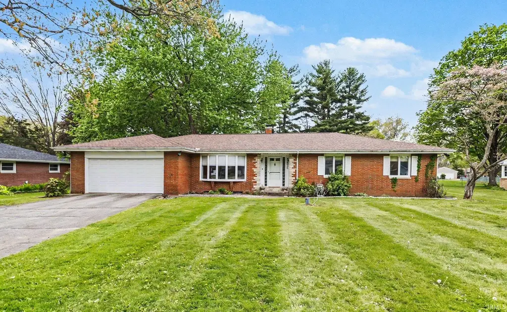52335 Scott Street, South Bend