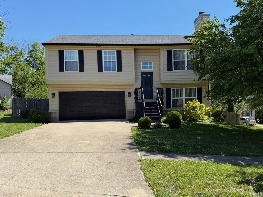 2607 S Southern Pines Court, Bloomington