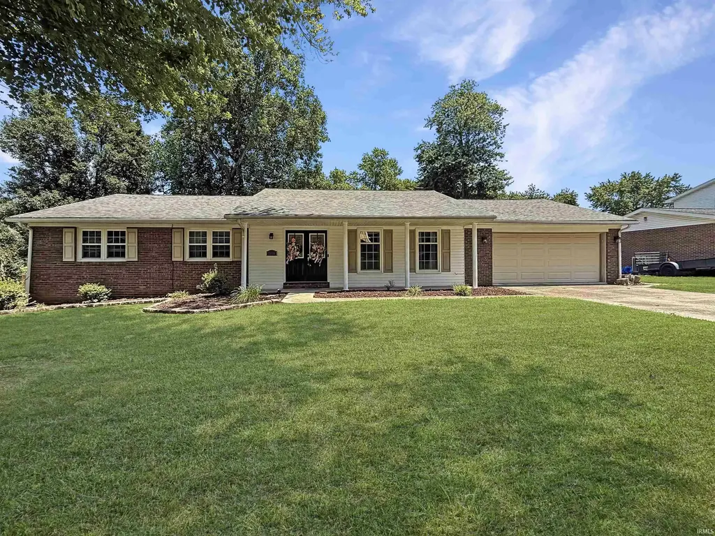 5200 Kenwood Drive, Newburgh