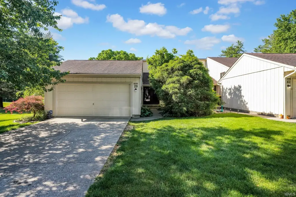 9191 S Greenridge Lane, Bloomington
