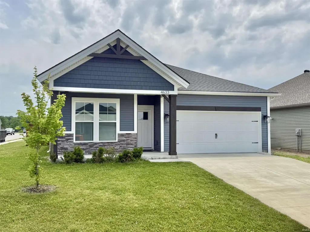 4633 Chelmsford Drive, Newburgh