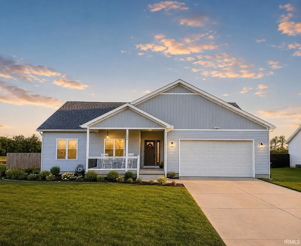 1104 E Short Drive, Knox