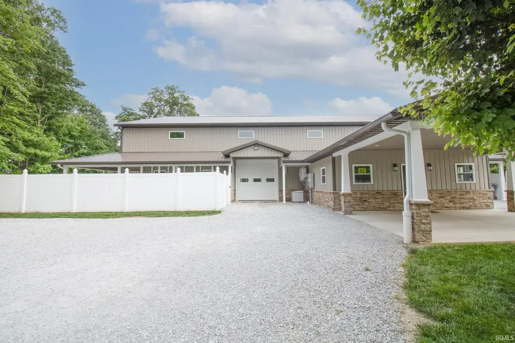 35 N 300 W, Winchester
