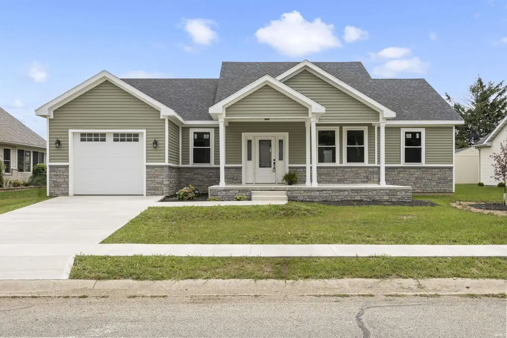 518 Lissaaron Drive, Winchester