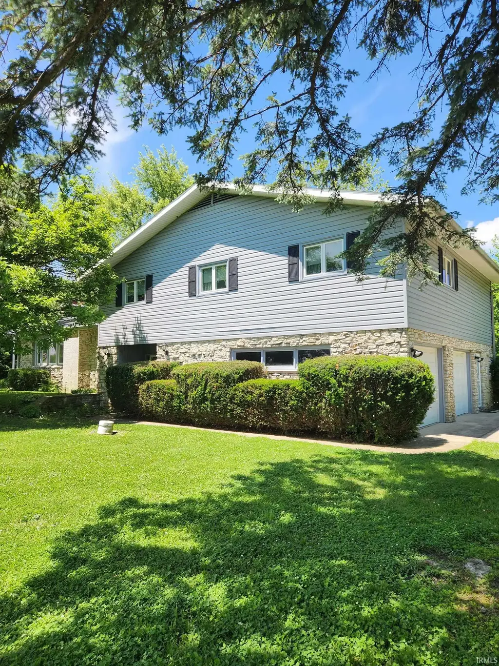 7300 W Nixon Road, Yorktown
