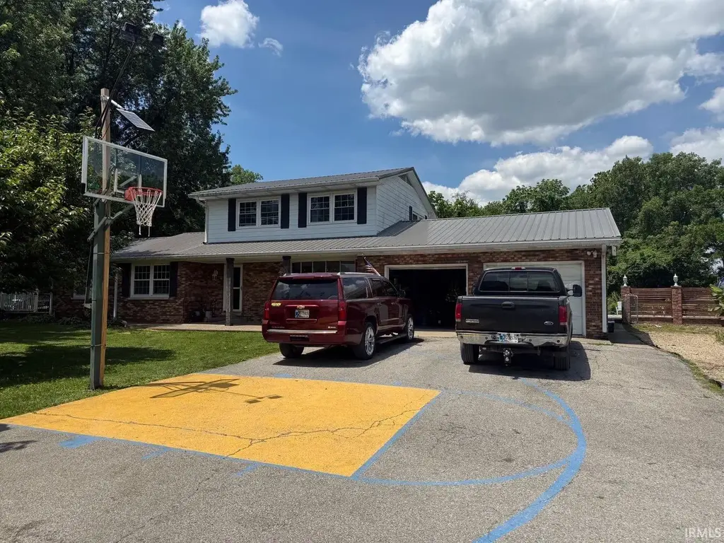 2099 W 50 S. Road, Princeton